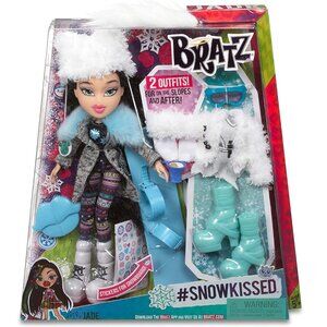 NIB 2015 Bratz #Snowkissed Winter Jade doll